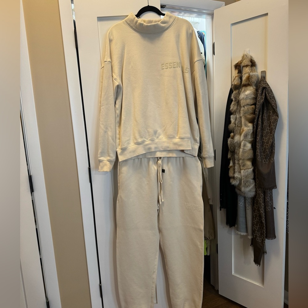 Matching set. Essentials fear of god